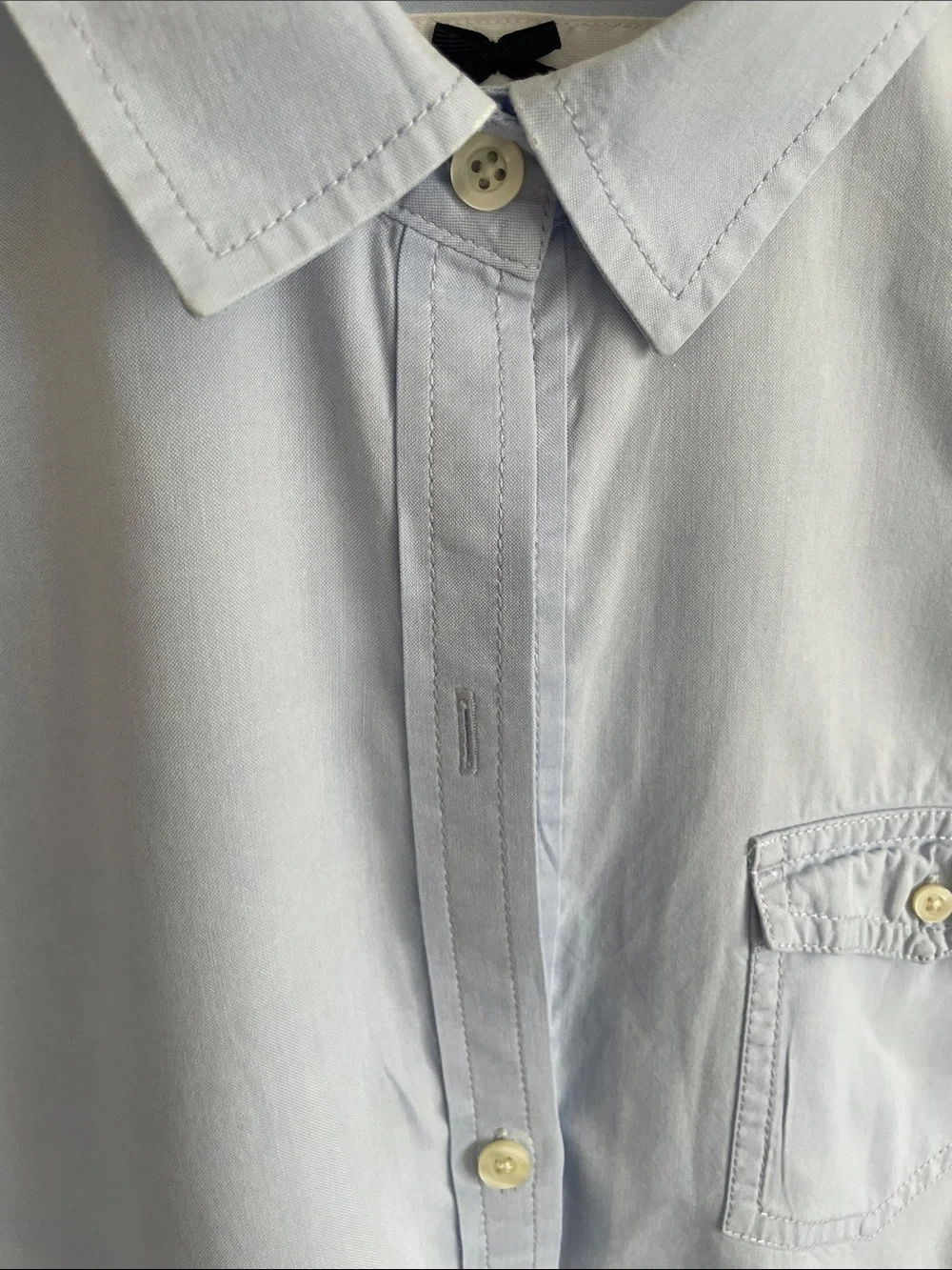 Banana Republic Light Blue Women’s Button-Down Shirt